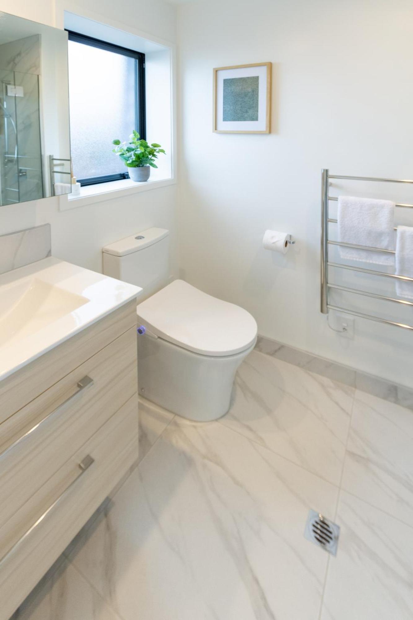 Downtown Comfort: Modern Studio With Backyard كريستتشيرش المظهر الخارجي الصورة